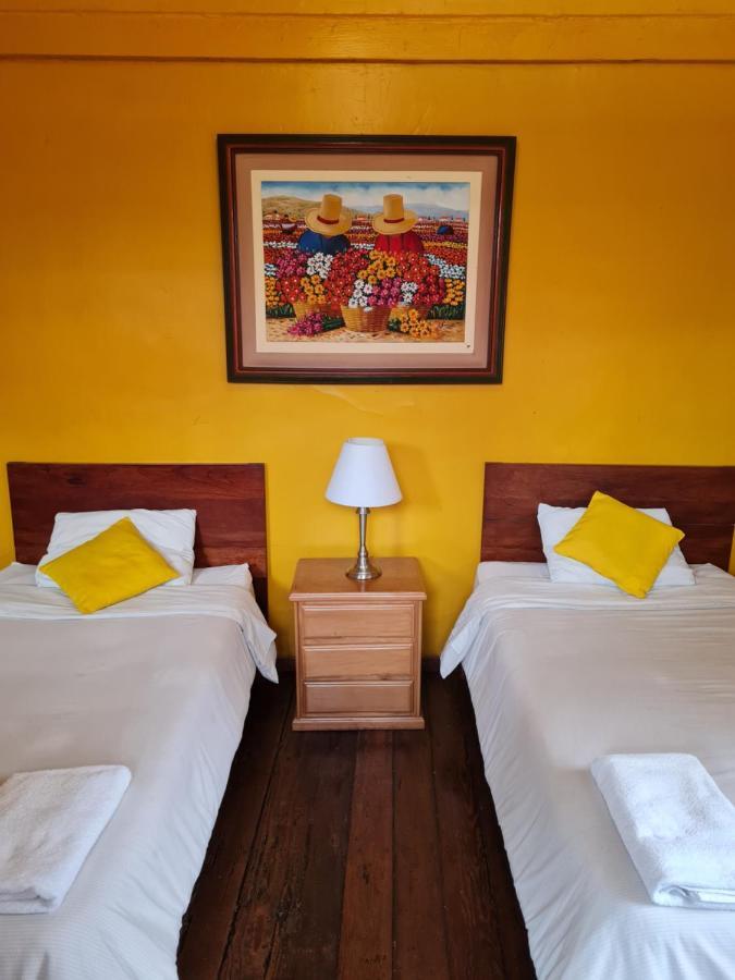 Flying Dog Hostel Лима Экстерьер фото