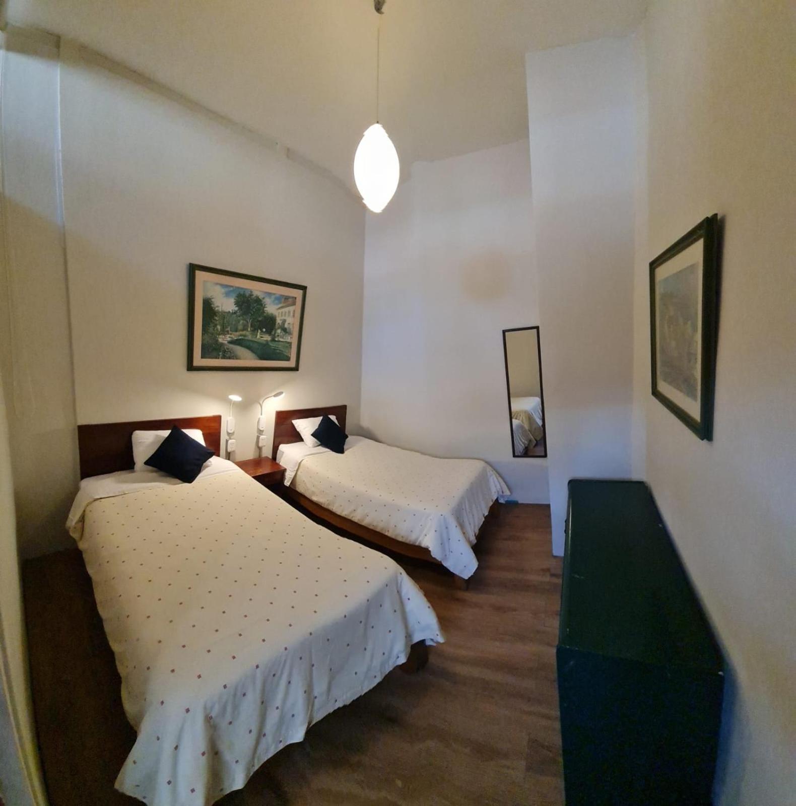 Flying Dog Hostel Лима Экстерьер фото