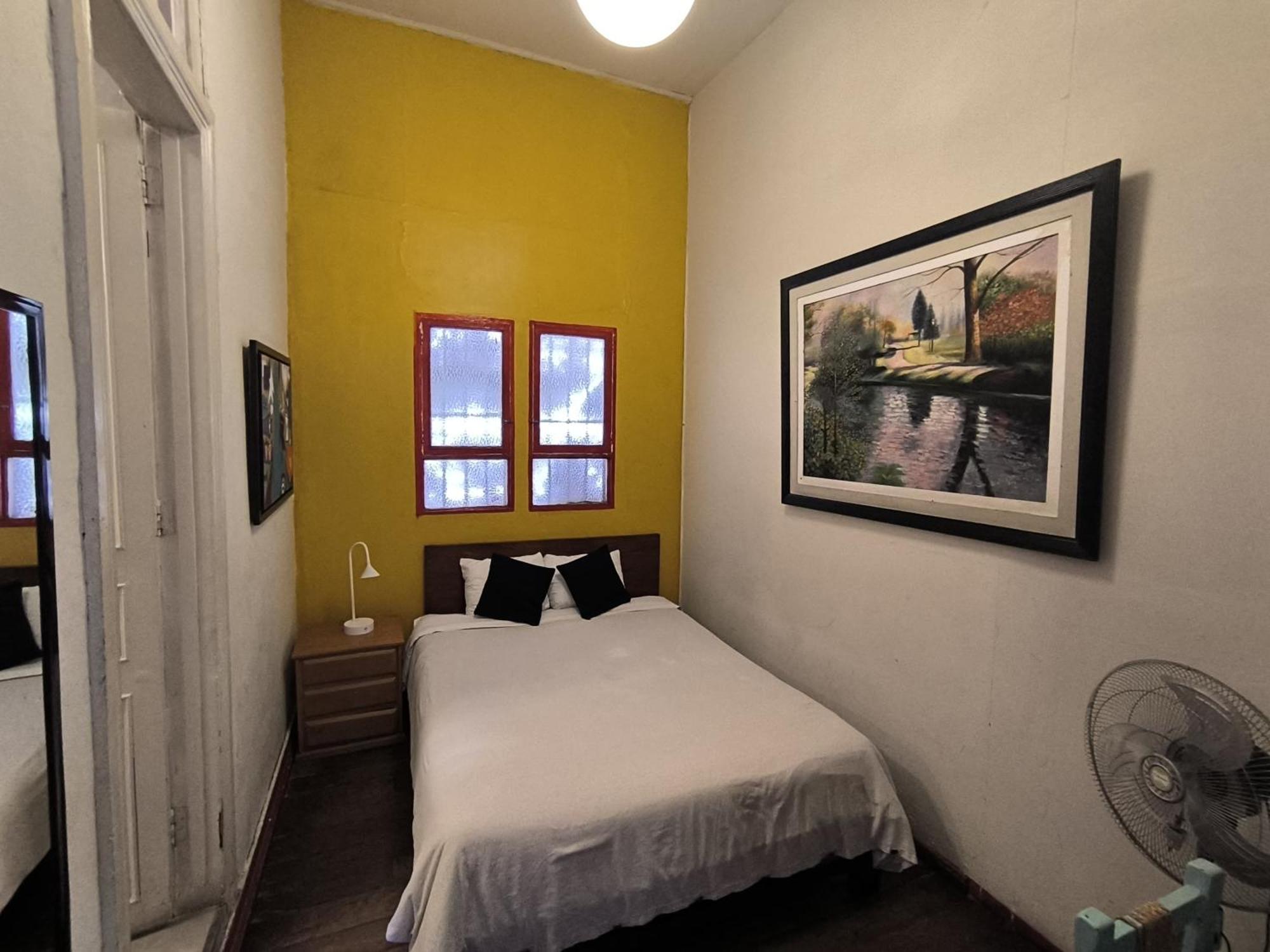 Flying Dog Hostel Лима Экстерьер фото